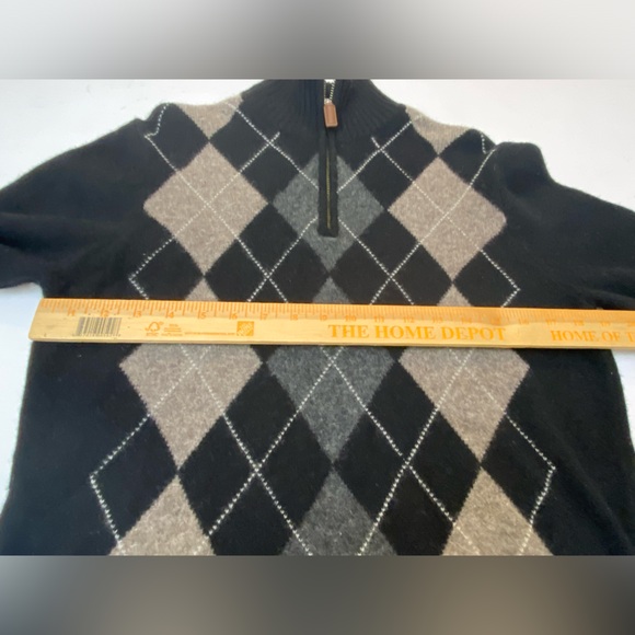 J.Crew Mens Lamb Wool Argyle Diamond Knit 1/4 Zip
Pullover Sweater Size Medium - Picture 7 of 9